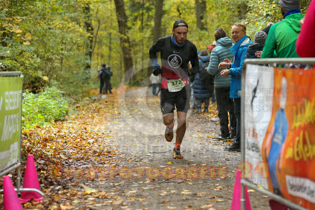 251026_1218_EX1_0069 | Sportfotografie im Rhein-Sieg Kreis, Köln, Bonn, NRW, Rheinland Pfalz, Hessen, etc. Unser Tätigkeitsfeld umfasst den Laufsport vom Volkslauf über den Marathon, Duathlon, Triathon bis zum Ultralauf wie Kölnpfad Ultra oder Schindertrail.