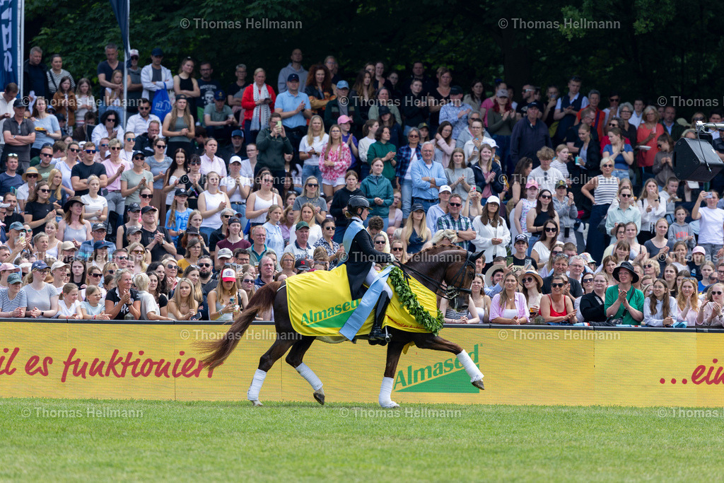 TH_421-Florinio 2-Kracht_ Anna-Lena_29432 | Al Shiraàa Deutsches Spring- und Dressur-Derby 2025 am 01.06.25 in Hamburg, Thomas Hellmann, 421Florinio 2Kracht, Anna-Lena