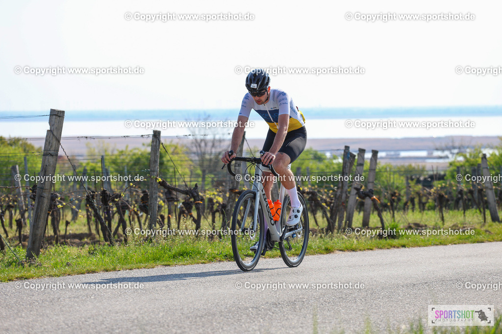 IMG_0651 | @sportshot_your_pictrs #yourpictures#roadtowm2029 #nrm #neusiedlerseeradmarathon #neusiedlersee #neusiedlerseetourismus #burgenland #mörbisch #nrm26 #burgenlandtourismus #voglundco #poweredbyburgenlandtourismus #radsport #rad #marathon #ucigranfondo #visitburgenland #ucigranfondoworldseries