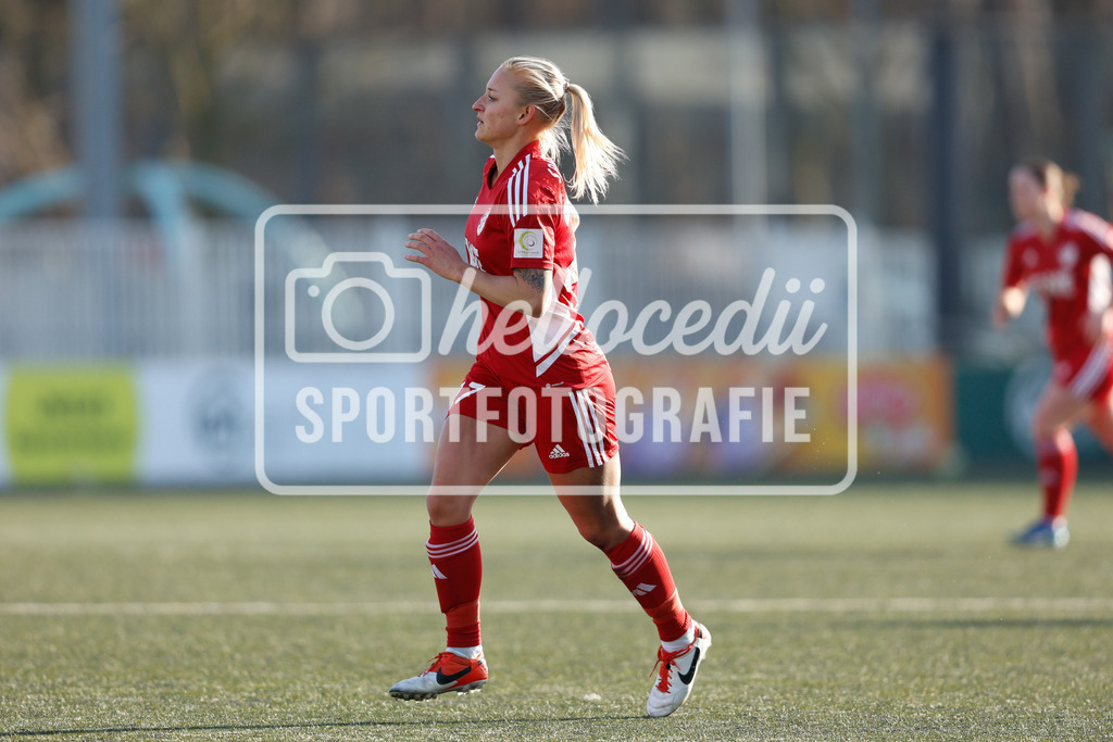 Fußball I Frauen I Saison 2025-2026 I Testspiel I FSV Gütersloh - SpVg Aurich-47 | Aylin Rewohl (27, SpVg Aurich) - Realisiert mit Pictrs.com