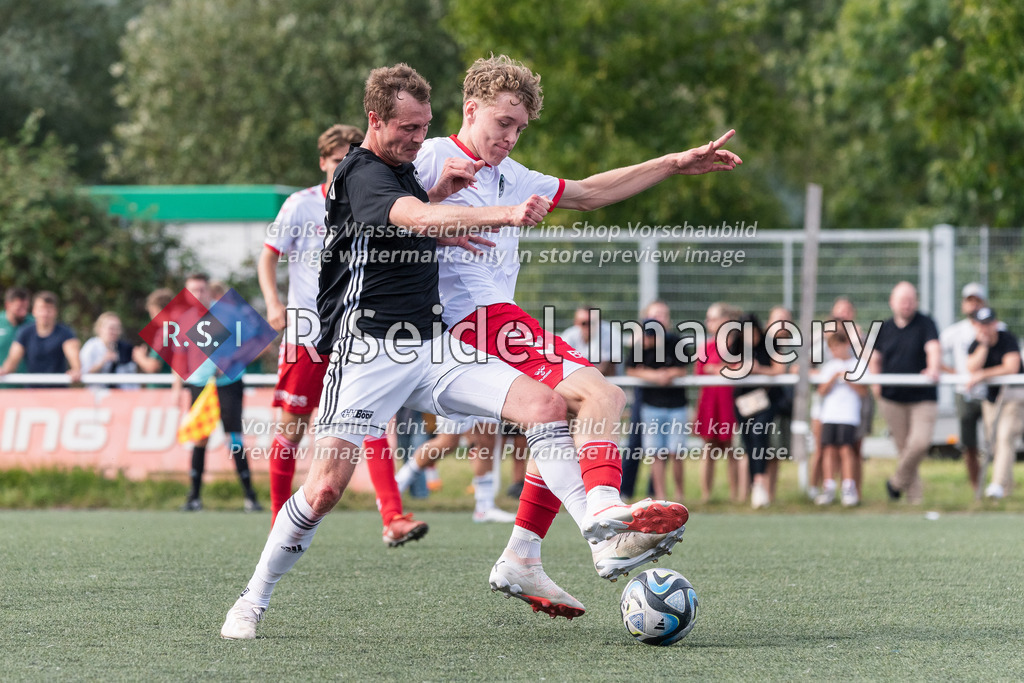 RS-1-008030 | Dennis Lie (#21, Reinfeld), Jannik Westphal (#18, Lübeck)