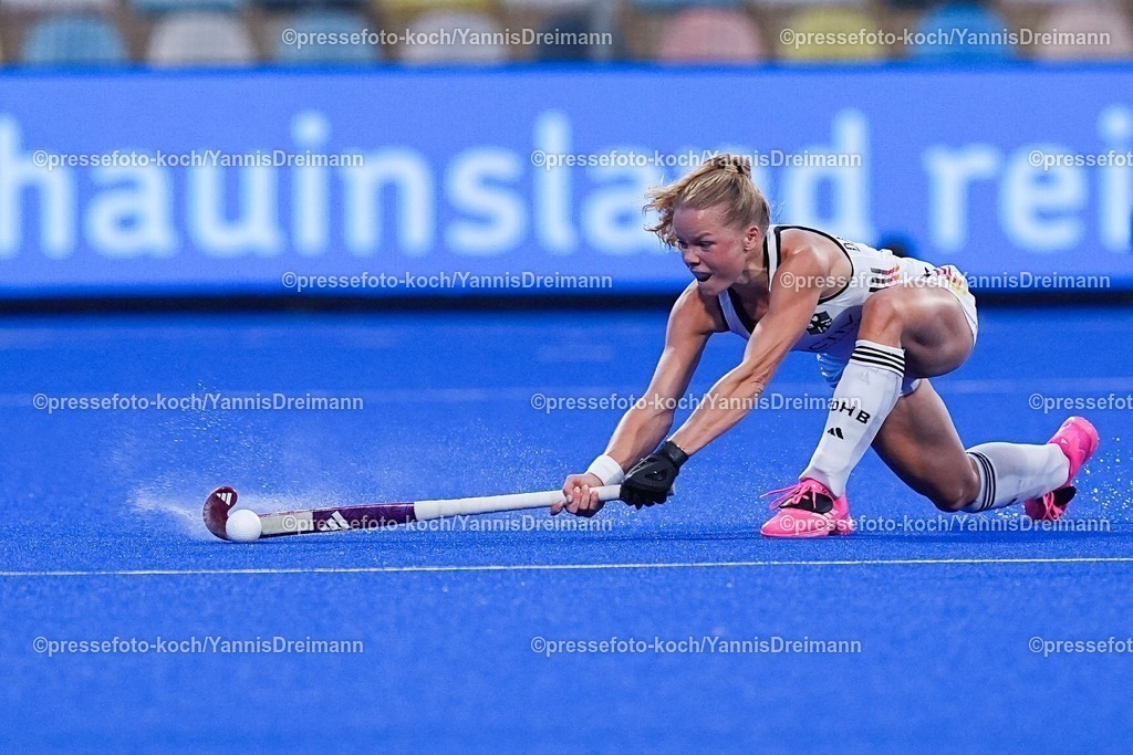 xydrx11082503086 | 11.08.2025, xydrx, Frauen EuroHockey Championship 2025, Gruppenphase, Gruppe A, Deutschland - Niederlande, Sparkassenpark Mönchengladbach: Emma Davidsmeyer (GER #23)