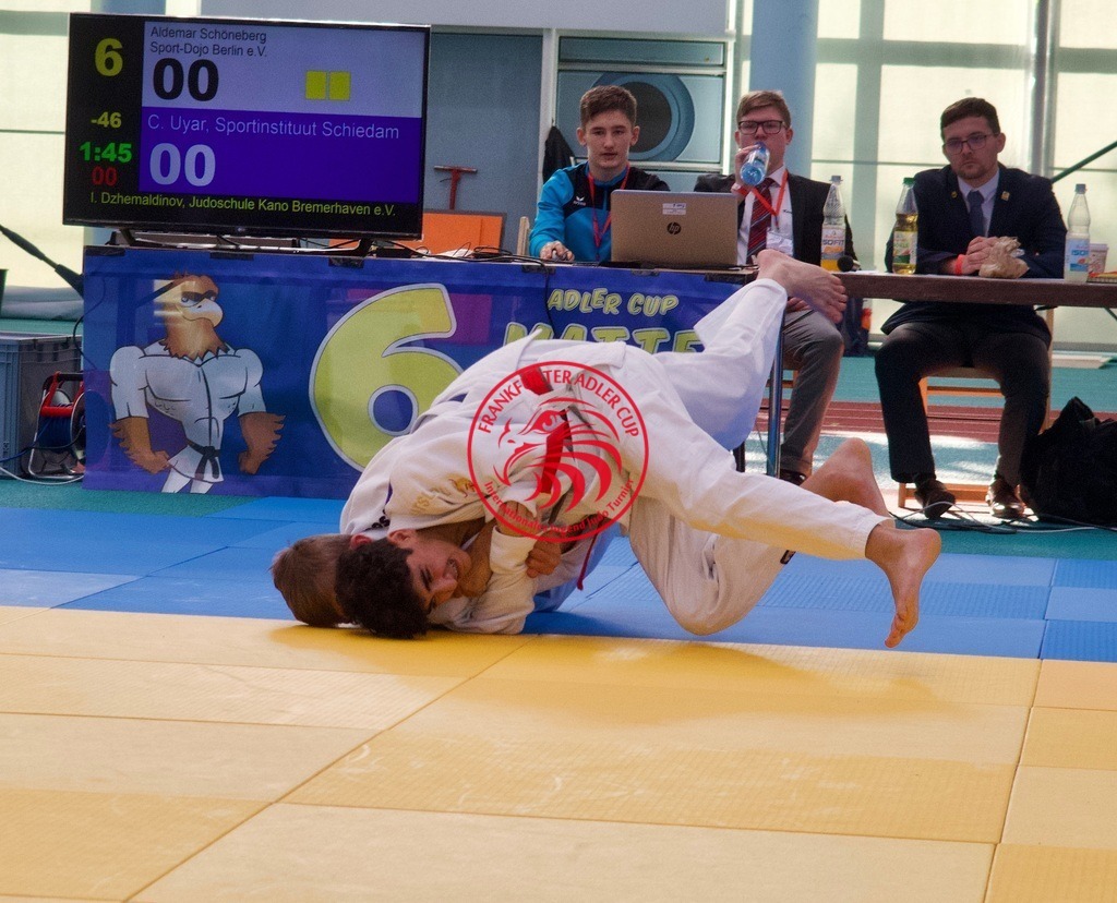 RAS_8283 | Fotos vom Adler Cup - Pictures from Adler Cup

Hier findet Ihr alle Eindrücke und großen Momente der Adler Cup Wochenenden. Here you will find all impressions and great moments of the Adler Cup weekends. - Realisiert mit Pictrs.com