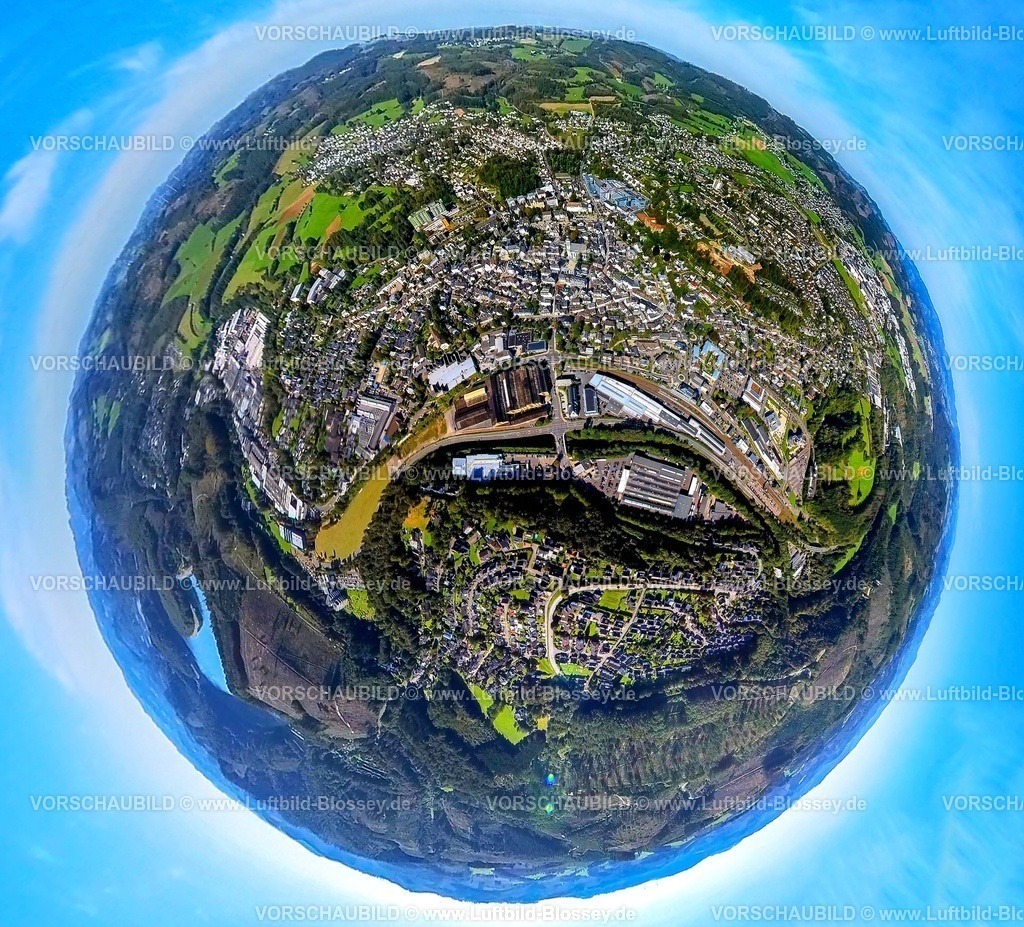 Attendorn230990305StadtmitteBigge | Luftbild, Ortsansicht Stadtmitte mit Fluss Bigge, Bahnhof und Busbahnhof Am Zollstock, Erdkugel, Fisheye Aufnahme, Fischaugen Aufnahme, 360 Grad Aufnahme, tiny world, Attendorn, Sauerland, Nordrhein-Westfalen, Deutschland