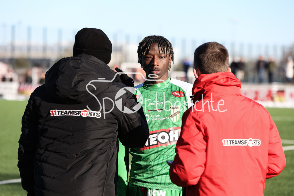 FC Bayern Amateure - SC Austria Lustenau | DIALLO (SCA #11) bekommt vor der Partie noch Anweisungen