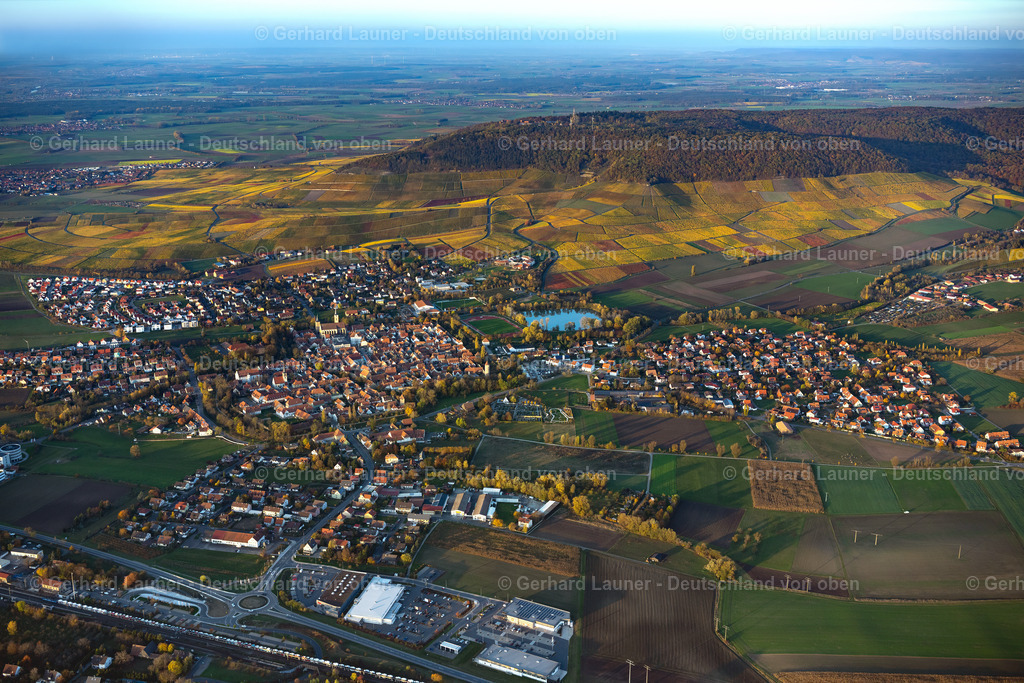 4042485 | Weinbergslandschaft an der Mainschleife bei Escherndorf und Nordheim