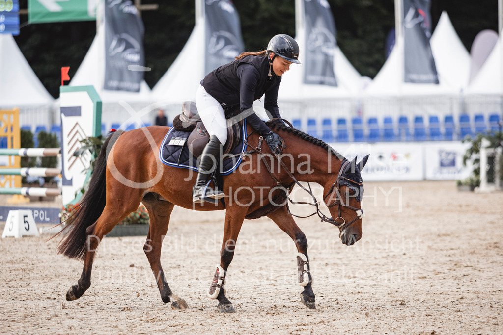 240906_BuCha_PonyA-5j-148 | Deine schönsten Turniermomente als professionelle Fotos! Entdecke hochwertige Pferdesport-Fotografie im Online-Shop. Jetzt Fotos finden & bestellen!