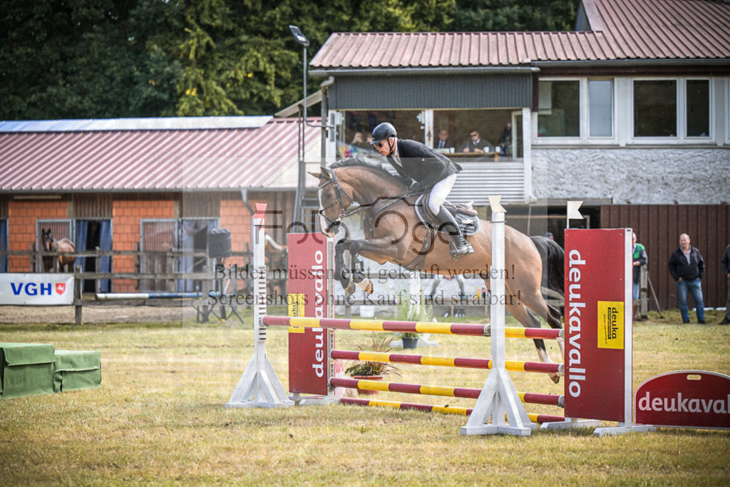 DOS_0945 | Entdecke hochwertige Reitturnierfotos von Foto Oger. Professionell, emotional und authentisch – jetzt Lieblingsmomente im Shop bestellen. - Realisiert mit Pictrs.com