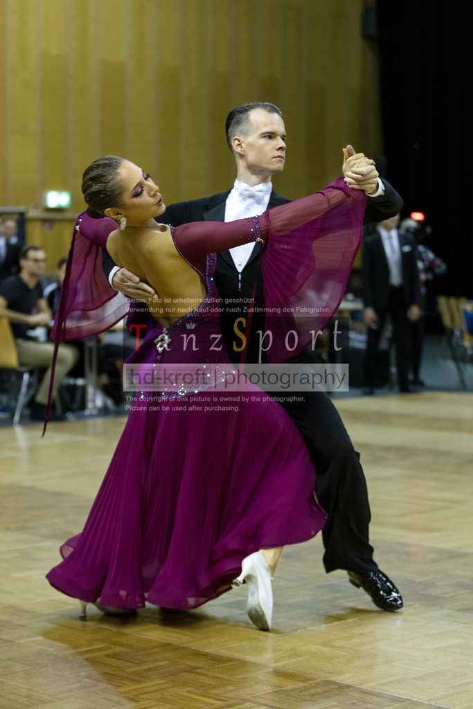 20241102_DC_HGR_Std_08592 | Tanzsportbilder, Standardtanz, Lateintanz, WDSF, DTV, LTVB, dancecomp, goc, hessen tanzt, blaues band der spree, walzer, tango, wiener walzer, slowfox, quickstepp, samba, rumba, cha-cha-cha, paso doble. jive, hd-kroft photography, turniertanzsport