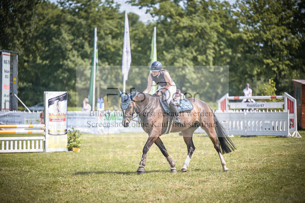 DOS_5231 | Entdecke hochwertige Reitturnierfotos von Foto Oger. Professionell, emotional und authentisch – jetzt Lieblingsmomente im Shop bestellen.Deutschlandweite Turnierfotografie. - Realisiert mit Pictrs.com