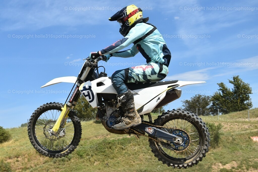 DSC_0358 (2) | Sportfotografie , Motorsport, Motoross, Reitsport, Mointainbike, Enduro,
Landschaft , Outdoor, Eventfotografie, Landschaft, Bilder online bestellen - Realisiert mit Pictrs.com