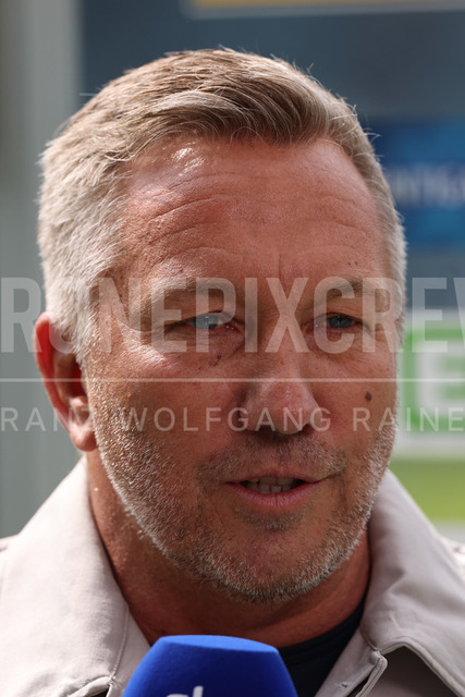 SK Puntigamer Sturm Graz vs TSV Egger Glas Hartberg – Championship Group    | Graz, Austria, 12.Apr.26 - SOCCER - ADMIRAL Bundesliga, SK Puntigamer Sturm Graz vs TSV Egger Glas Hartberg. The image shows headcoach Manfred Schmid (Hartberg).    