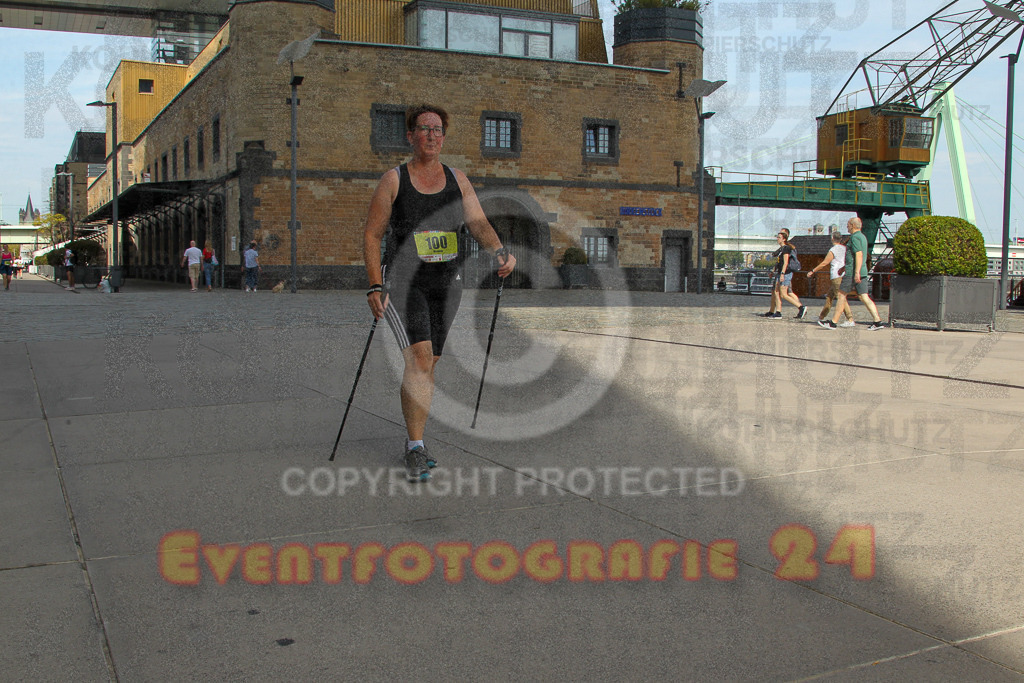 250920_1345_EV4_6604 | Sportfotografie im Rhein-Sieg Kreis, Köln, Bonn, NRW, Rheinland Pfalz, Hessen, etc. Unser Tätigkeitsfeld umfasst den Laufsport vom Volkslauf über den Marathon, Duathlon, Triathon bis zum Ultralauf wie Kölnpfad Ultra oder Schindertrail.