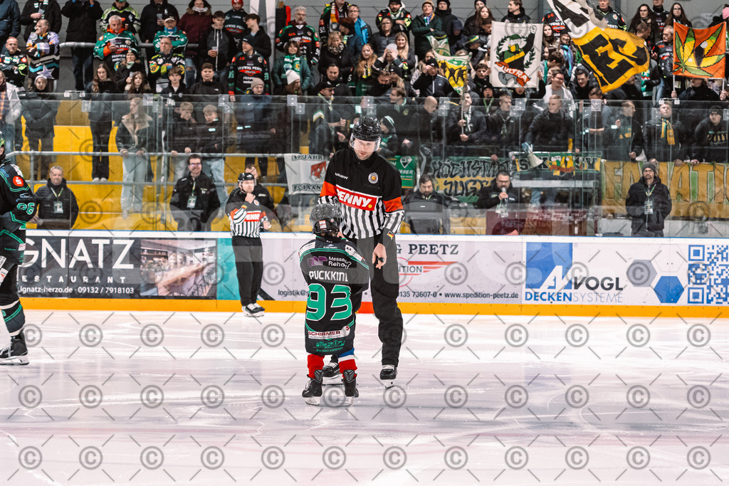 Alligators_vs_Memmingen_05_12_2025-046 | Höchstadt Alligators Fotogalerie: Eishockey-Action aus Franken. Professionelle Spielfotos, Portraits & Stadionbilder zum Download. Jetzt entdecken! - Realized with Pictrs.com
