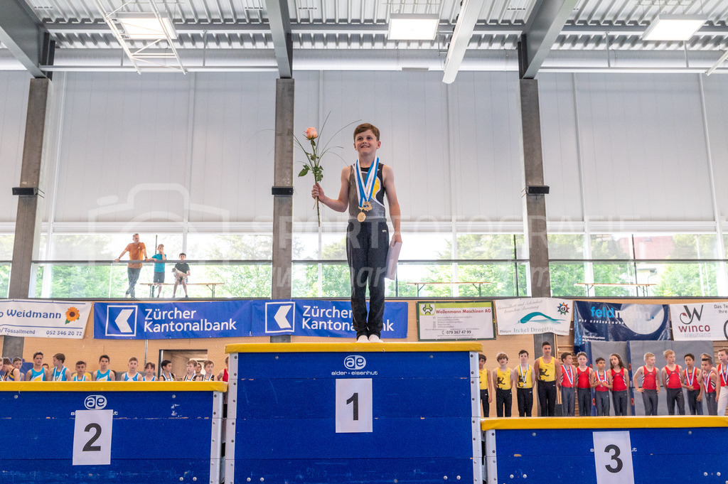 104. Zürcher Kunstturnertage Neftenbach - 15. May 2022 | 104. Zürcher Kunstturnertage Neftenbach
Turnhalle Ebni, Neftenbach
Programm 1 (P1)
Bild: Sportfotografie Markus Aeschimann | www.markus-aeschimann.ch - Realisiert mit Pictrs.com