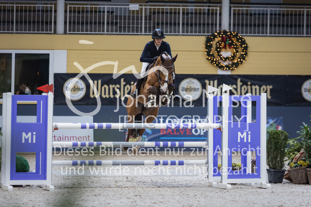 221217_Warstein_Stil-M-296 | Deine schönsten Turniermomente als professionelle Fotos! Entdecke hochwertige Pferdesport-Fotografie im Online-Shop. Jetzt Fotos finden & bestellen!