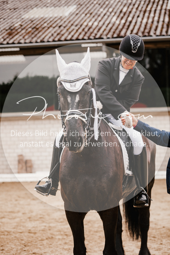 3I6A7847 | Stimmungsvolle Portraits und Reitsportfotografie im Ruhrgebiet und im Münsterland.

Pferdefotografie, Hundefotografie, Tierfotografie, Reportagen, Portraits von Tier und Mensch, Turnierfotografie in Bochum, Recklinghausen, Marl, Haltern am See, Dülmen.. - Realisiert mit Pictrs.com