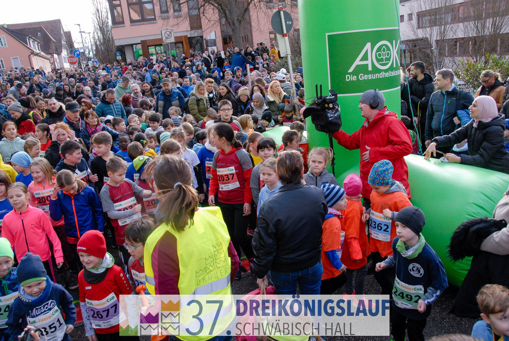 AOK JuniorCup 400m | 3Koenigslauf 2023 - Realisiert mit Pictrs.com