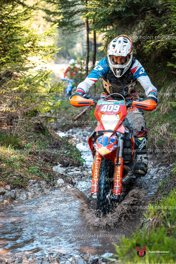 fuernholzer_250501-C1-144 | Fotografische Impressionen von der Red Stag Enduro Extreme by fuernholzer-photography.com. Endurosport in Österreich fotografisch festgehalten von fuernholzer. Auftragsfotografie für Private, Gewerbefotos und Industriefotografie. Eventfotografie, Sportfotografie und Motorsportfotografie. Anbieter von Fotoworkshops, Fototraining, fotografischen Vorträgen und Fotoseminaren.