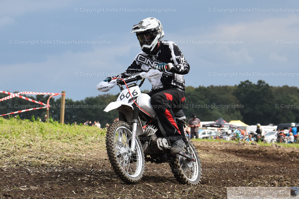 DSC_0056_01 (2) | Sportfotografie , Motorsport, Motoross, Reitsport, Mointainbike, Enduro,
Landschaft , Outdoor, Eventfotografie, Landschaft, Bilder online bestellen - Realisiert mit Pictrs.com