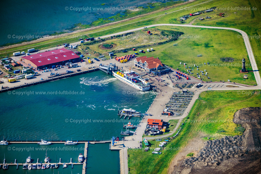 Juist_Hafen_Frisia_Vi_ELS_6021050924 | JUIST 05.09.2024 Hafenanlagen der Nordseeinsel Juist mit der Fähre "Frisia VI" im Bundesland Niedersachsen. Weiterführende Informationen bei: Inselgemeinde und Kurverwaltung Juist. // Port facilities on the North Sea island of Juist with the ferry "Frisia VI" in the state of Lower Saxony. Further information at: Inselgemeinde und Kurverwaltung Juist. Foto: Martin Elsen