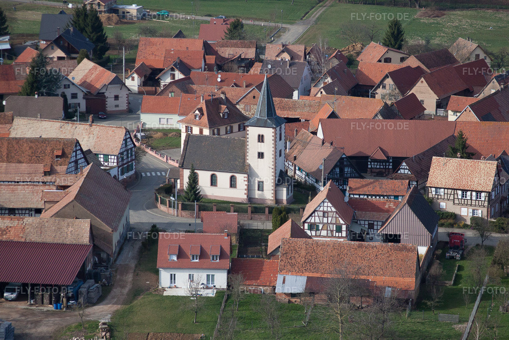 Luftbild: Eglise protestante luthérienne Buswiller in Buswiller im Bundesland Bas-Rhin in Frankreich. – Foto: IMG_38614.jpg vom 20.03.2011 durch Werner Riehm/FLY-FOTO.de – Auflösung des Originals: 4752 x 3168 px
