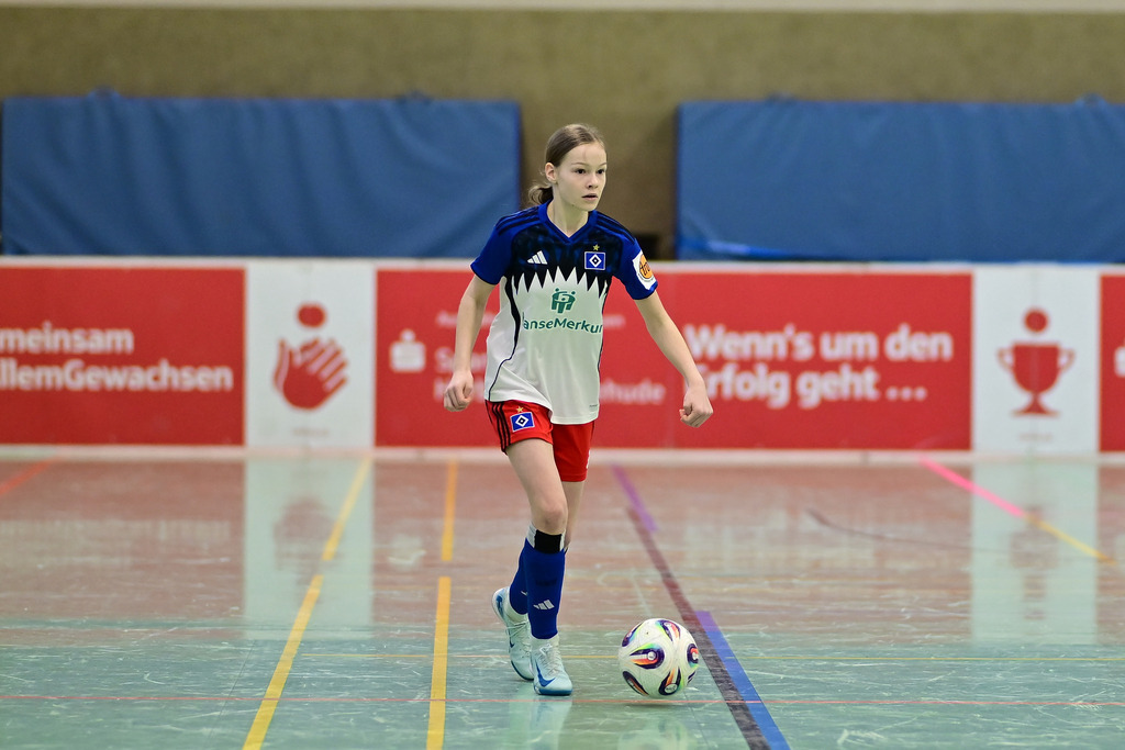 Fußball I Juniorinnen I Saison 2025-2026 I Hallenmasters U15+U17 | Der Sportfotograf. - Realisiert mit Pictrs.com