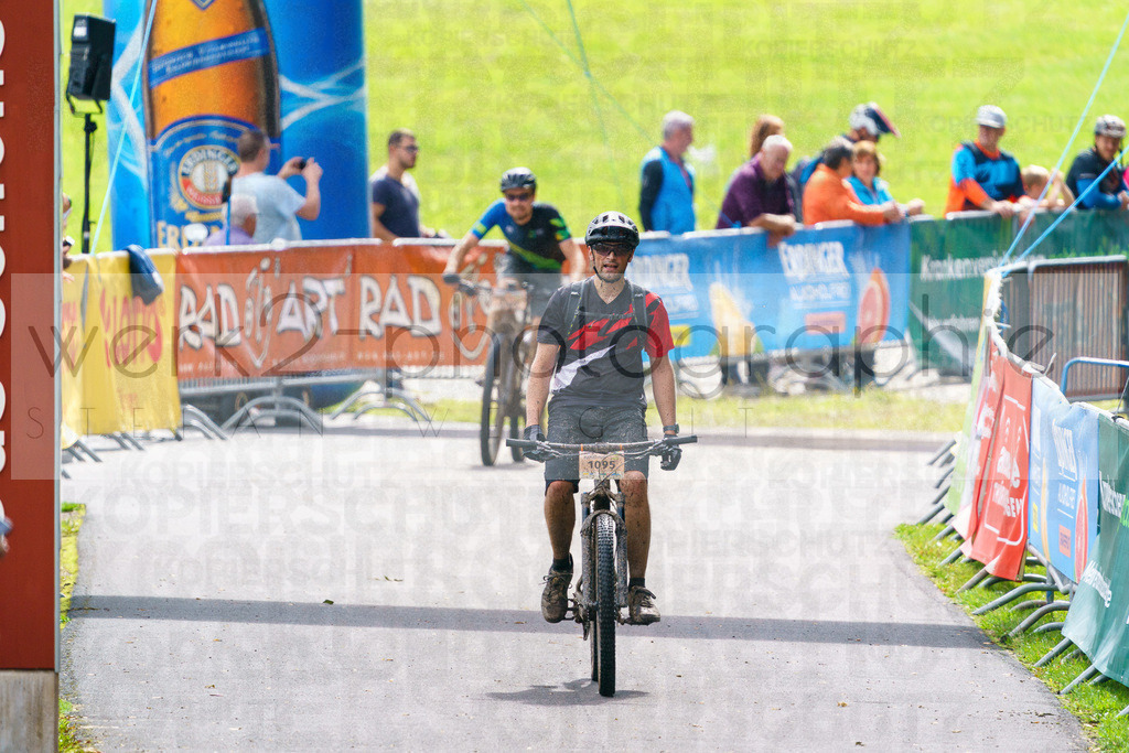 RennsteigRIDE Zieleinlaufbilder | Zieleinlauf RIDE 23