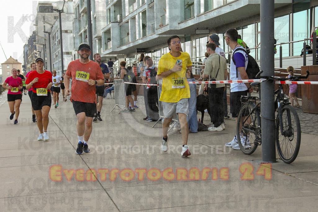250920_1451_EX1_7861 | Sportfotografie im Rhein-Sieg Kreis, Köln, Bonn, NRW, Rheinland Pfalz, Hessen, etc. Unser Tätigkeitsfeld umfasst den Laufsport vom Volkslauf über den Marathon, Duathlon, Triathon bis zum Ultralauf wie Kölnpfad Ultra oder Schindertrail.