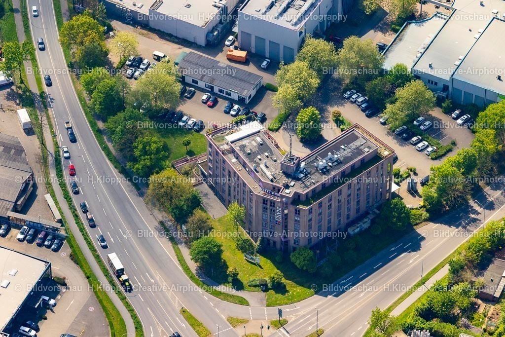 Luftbild Kleve 439A1607 | Luftbild Hochhaus- Gebäude der Hotelanlage "Augenblick Skylounge" an der Straße Landwehr in Kleve im Bundesland Nordrhein-Westfalen, Deutschland - Realisiert mit Pictrs.com