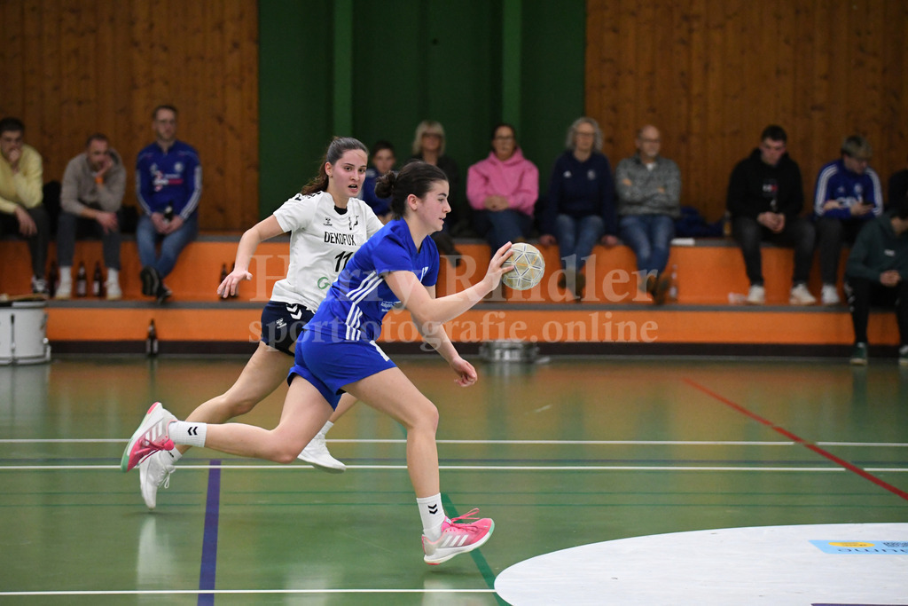 SSG Metten : TSV Indersdorf   | Krizanac, Elena (SSG Metten Damen) - Realisiert mit Pictrs.com