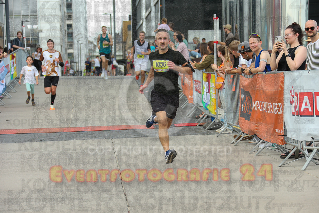 250920_1517_EX1_8734 | Sportfotografie im Rhein-Sieg Kreis, Köln, Bonn, NRW, Rheinland Pfalz, Hessen, etc. Unser Tätigkeitsfeld umfasst den Laufsport vom Volkslauf über den Marathon, Duathlon, Triathon bis zum Ultralauf wie Kölnpfad Ultra oder Schindertrail.