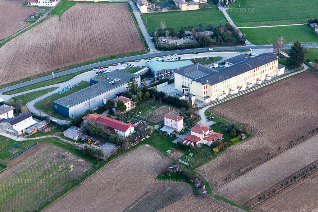 Luftbild: Ortsansicht in San Daniele del Friuli im Bundesland Udine in Italien. Foto: IMG_105624.jpg vom 07.04.2018 durch Werner Riehm/FLY-FOTO.de
