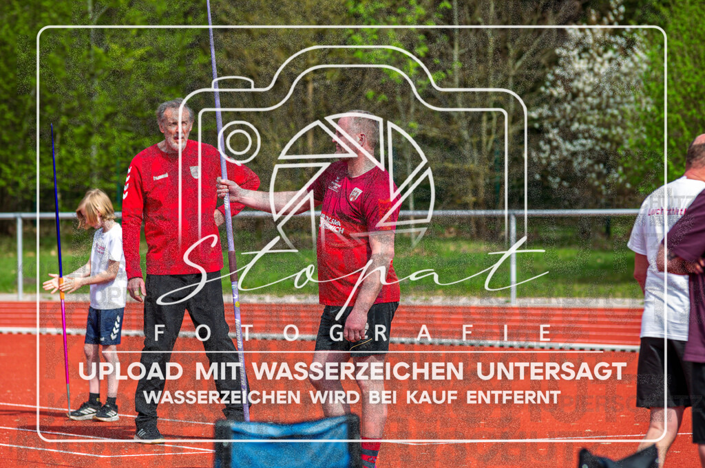 KMHK-1017 | Kreismeisterschaften Leichtathletik-Wurf Heidekreis 2026 im Boehmewaldstadion, Soltau (Simon Paul Stopat) - Realisiert mit Pictrs.com