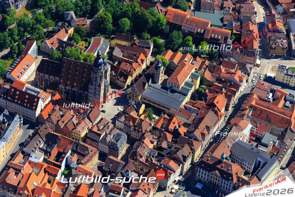 Die Luftaufnahme der Stadt Coburg wurde vom UL-Flugzeug heraus erstellt ( keine Drohne )- hohe Auflösung für beste Qualität