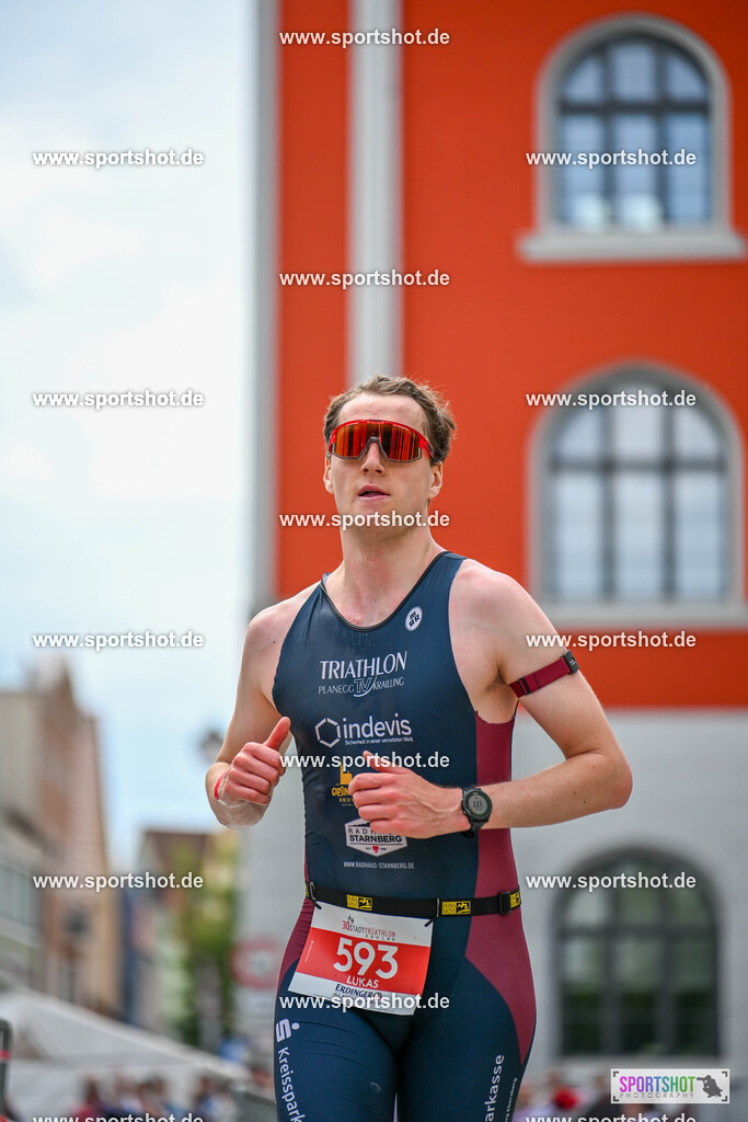 SZI_6297 | Stadttriathlon Erding 2025. #yourpictrs #sportshot_your_pictrs @Sportshotphotography #stadttriathlonerding Copyright: www.sportshot.de