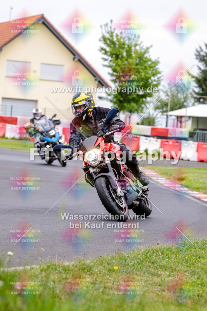 MotoTeamVBK-20499 | Hier findet Ihr Bilder von Touristenfahrten auf der Nürburgring Nordschleife oder von anderen Veranstaltungen die ich besucht habe. Viel Spass beim Durch Schauen 