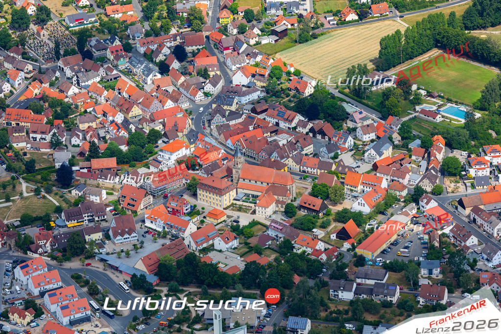 Das Luftbild der Stadt Neuenkirchen am Brand wurde 2019 vom Flugzeug heraus erstellt (keine Drohne) Aufnahmehöhe ca.400 Meter- hohe Auflösung- beste Druck-Qualität garantiert!