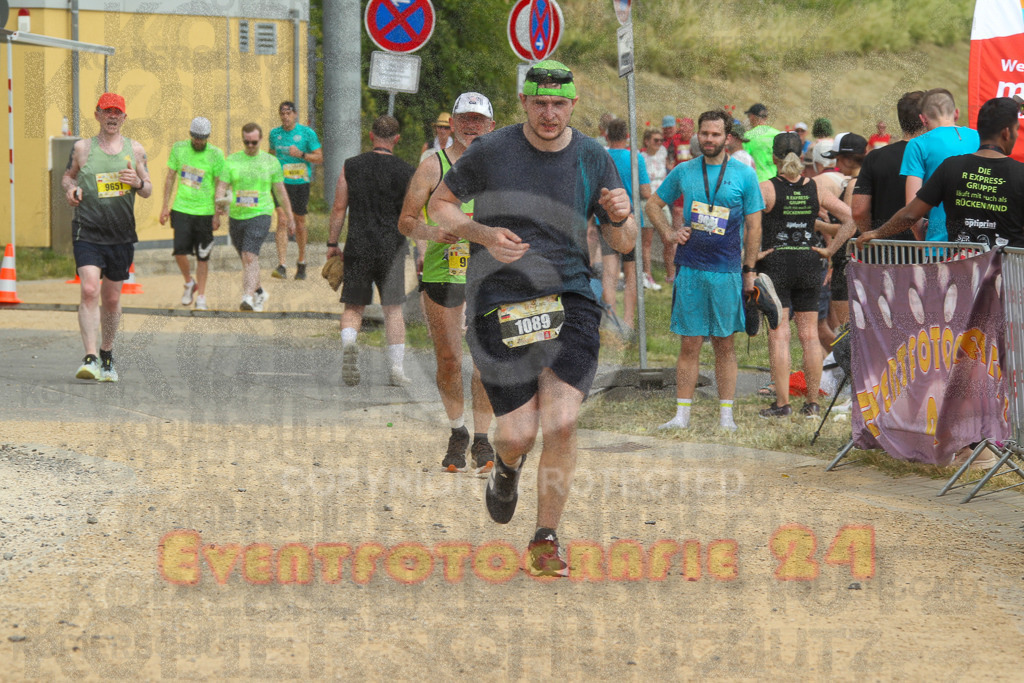 250614_1433_EV4_2402 | Sportfotografie im Rhein-Sieg Kreis, Köln, Bonn, NRW, Rheinland Pfalz, Hessen, etc. Unser Tätigkeitsfeld umfasst den Laufsport vom Volkslauf über den Marathon, Duathlon, Triathon bis zum Ultralauf wie Kölnpfad Ultra oder Schindertrail.