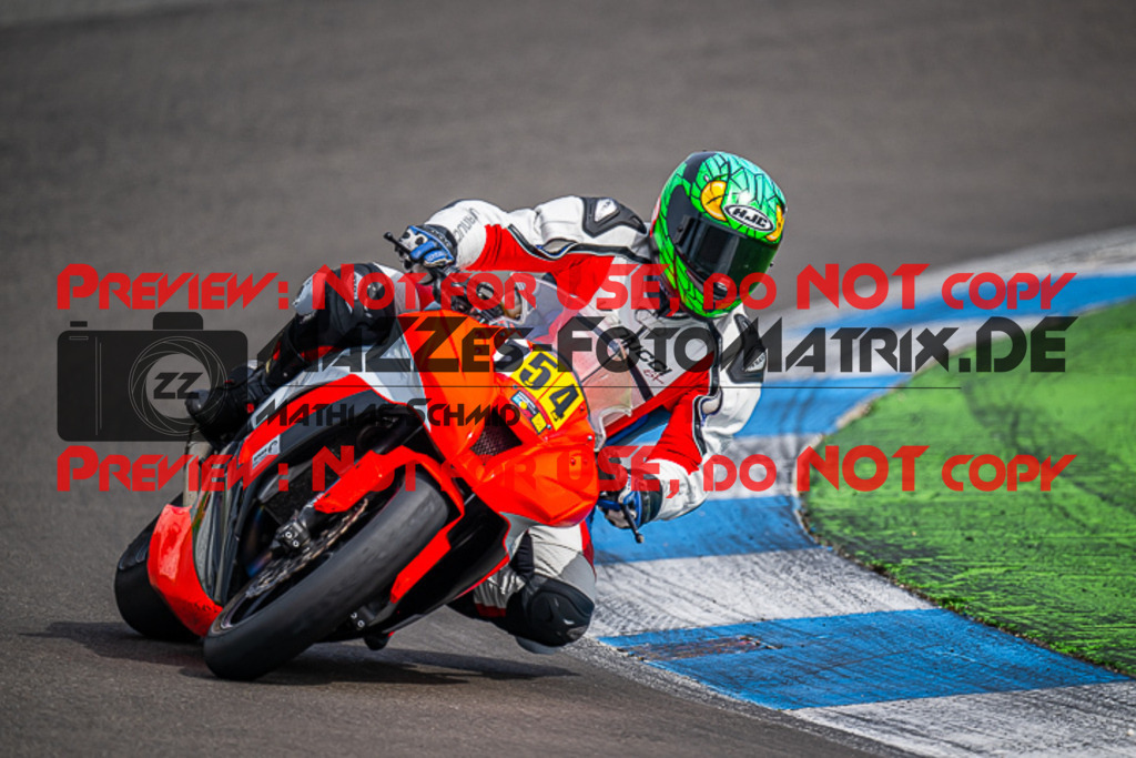 MaZZes_FotoMatrix_230410_2007 | GELB