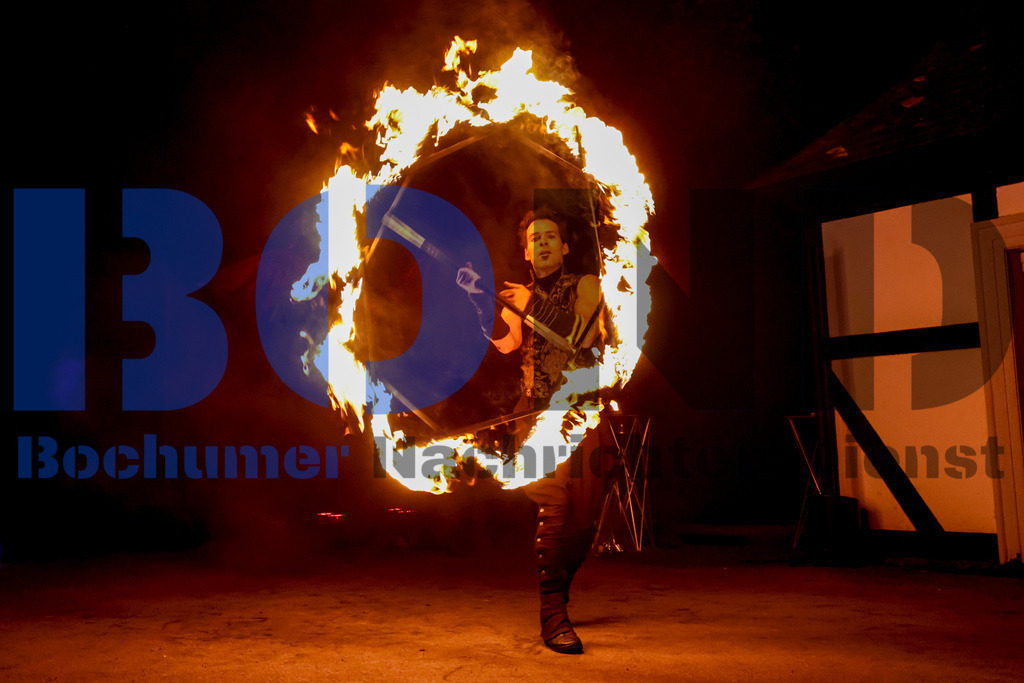 SES_MKRLHE20250705-135 | bond - Realisiert mit Pictrs.com