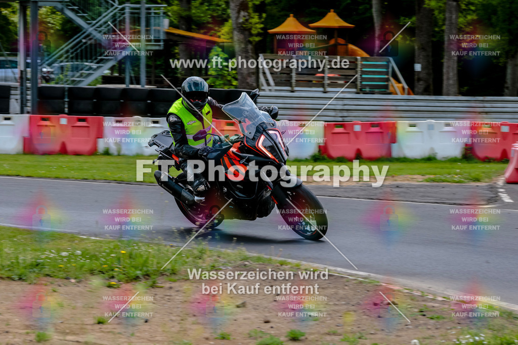 MotoTeamVBK-20983 | Hier findet Ihr Bilder von Touristenfahrten auf der Nürburgring Nordschleife oder von anderen Veranstaltungen die ich besucht habe. Viel Spass beim Durch Schauen 