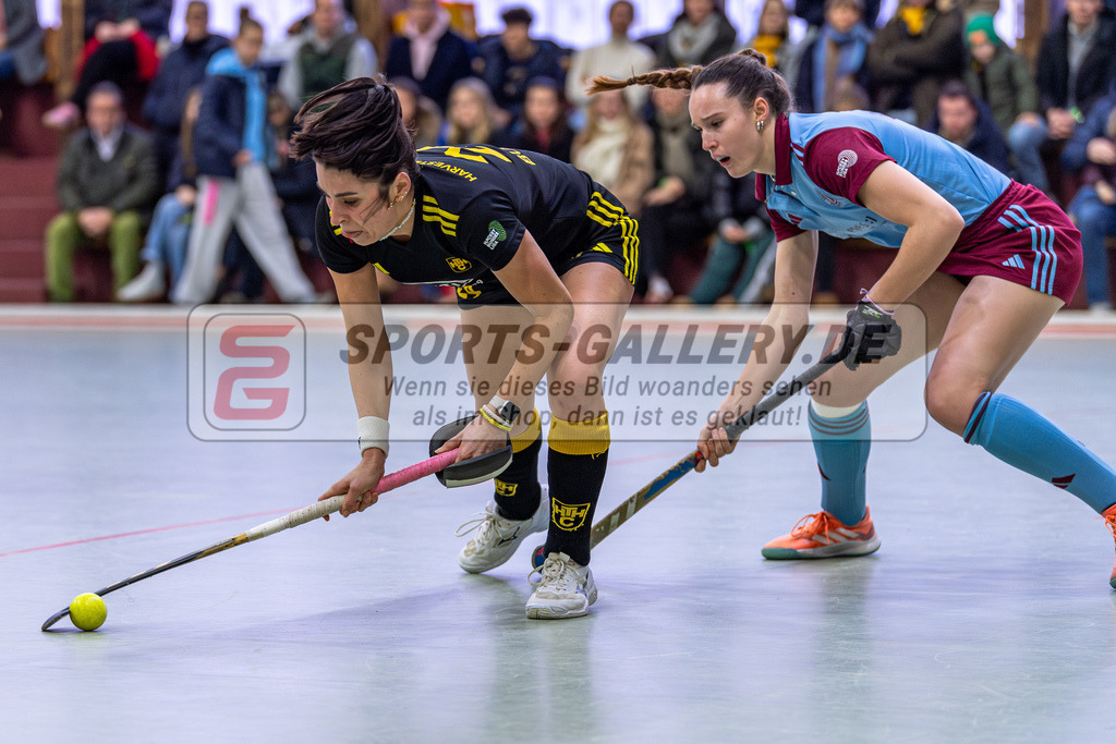 SM_2025-01-12_wD5_-28 | 1.Bundesliga Hallenhockey  (W) UHC - HTHC / 2:3 (2:1)
