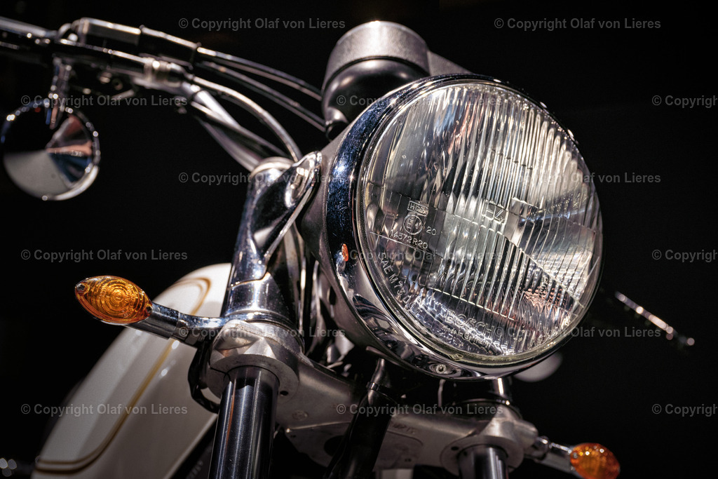 scheinwerfer_2902_2060 | Fotostudio von Lieres Wedemark - hier können Sie von uns erstellte Wandbilder direkt bestellen. Das Angebot wird laufend erweitert.