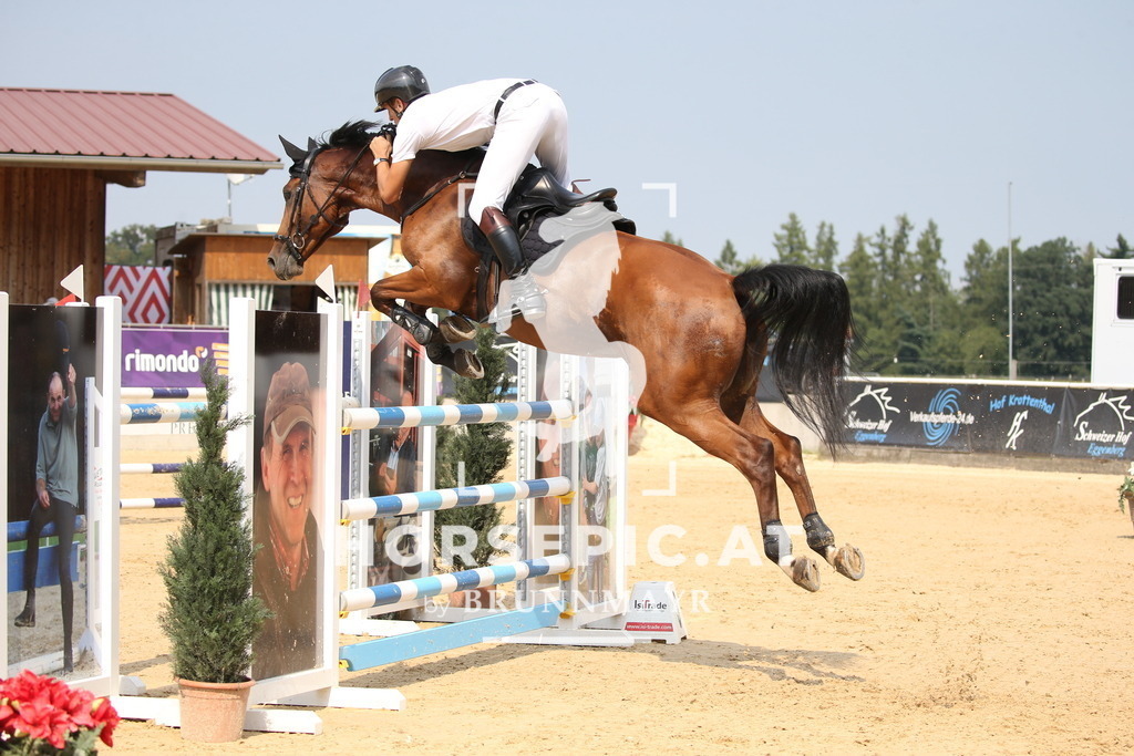 DL2Q4777 | Willkommen bei Brunnmayr - Design & Fotografie – Ihrem Spezialisten für Reitturniere und Pferdeveranstaltungen in Oberösterreich, Salzburg und Bayern! Seit über 17 Jahren sind wir leidenschaftlich dabei.