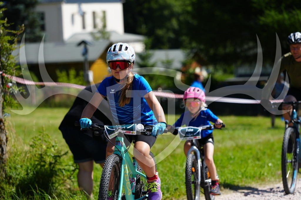FC101292 | Fotogalerie der Treibjagd im Dunkelwald - Dein MTB Etappenrennen im Erzgebirge - Realisiert mit Pictrs.com