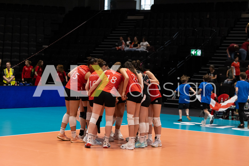 Georgia v Switzerland - CEV European League Women | KRIENS, SWITZERLAND - JUNE 12: Team of Georgia during the CEV European League match between Georgia and Switzerland at Pilatus Arena on June 12, 2026 in Kriens, Switzerland. - Realisiert mit Pictrs.com