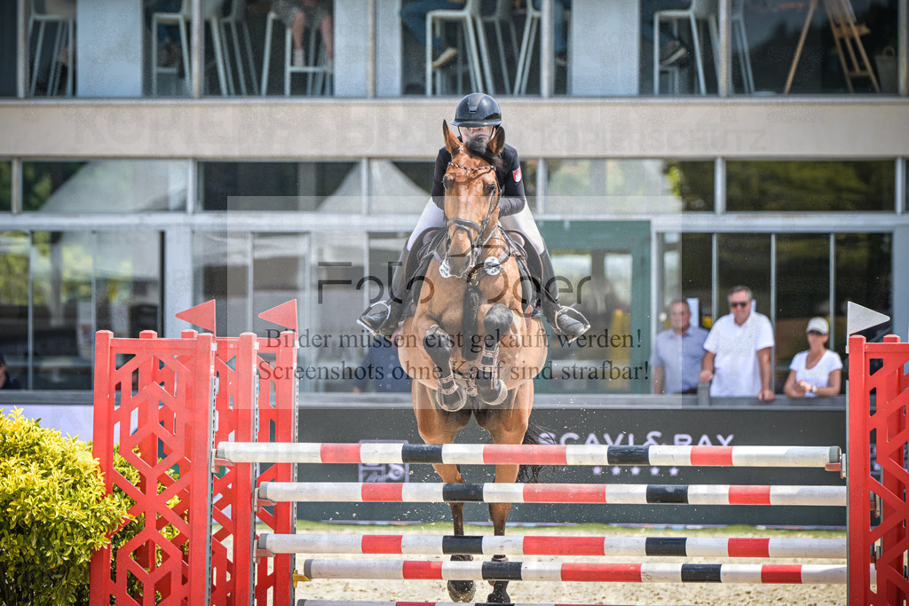DOS_4142 | Entdecke hochwertige Reitturnierfotos von Foto Oger. Professionell, emotional und authentisch – jetzt Lieblingsmomente im Shop bestellen.Deutschlandweite Turnierfotografie. - Realisiert mit Pictrs.com