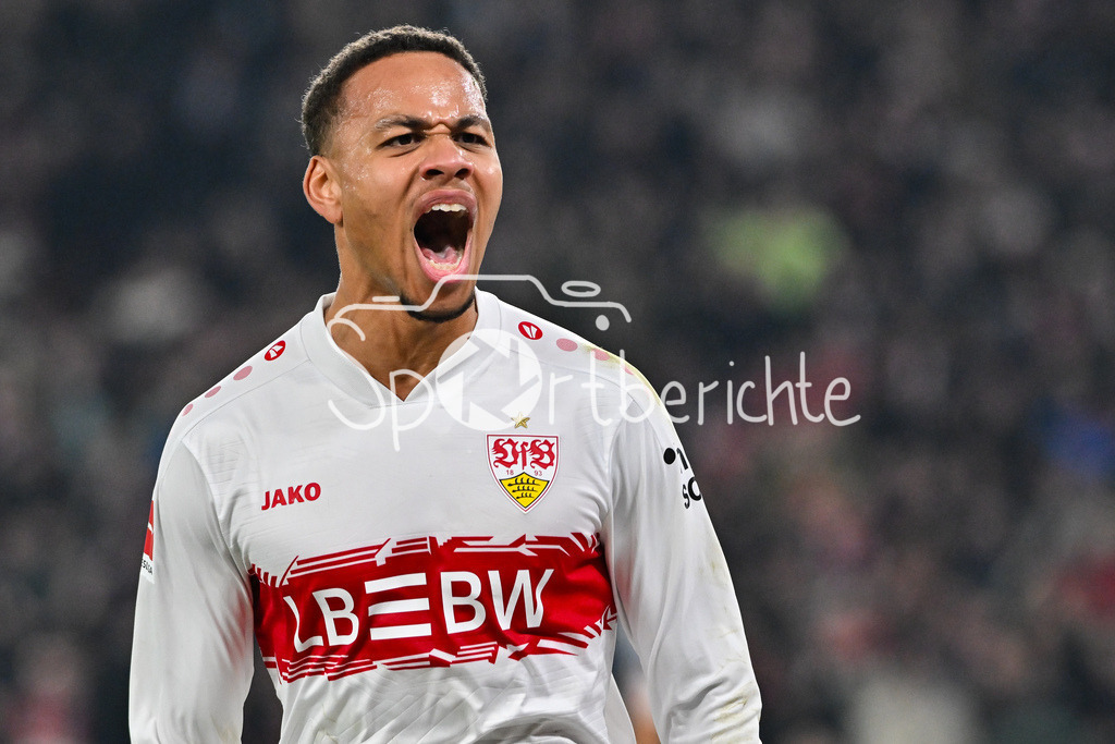 VfB Stuttgart - SG Eintracht Frankfurt | STUTTGART, GERMANY - 13. JANUARY: Jubel der Stuttgarter nach dem Treffer zum 3-2 durch Nikolas NARTEY (VfB Stuttgart 28) / Tor / Torschuetze / Freude / Happy während dem Bundesligamatch zwischen dem VfB Stuttgart und der SG Eintracht Frankfurt am 17. Spieltag in der MHP-Arena / DFL REGULATIONS PROHIBIT ANY USE OF PHOTOGRAPHS AS IMAGE SEQUENCES AND/OR QUASI-VIDEO