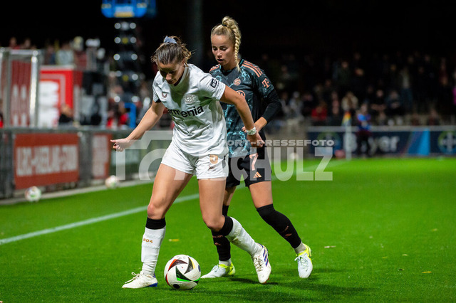 20241020NSZ_2026 | Katharina Piljic (Bayer Leverkusen,No.06) am Ball. Dahinter Giulia Gwinn (Bayern München,No.07)DEU, Leverkusen, 20.10.2024 Fußball, Frauen, Google Pixel Frauen-Bundesliga, Saison 2024/2025, 7. Spieltag, Bayer 04 Leverkusen - FC Bayern MünchenDIE DFB-RICHTLINIEN UNTERSAGEN JEGLICHE NUTZUNG VON FOTOS ALS SEQUENZBILDER UND/ODER VIDEOÄHNLICHE FOTOSTRECKEN - Realisiert mit Pictrs.com
